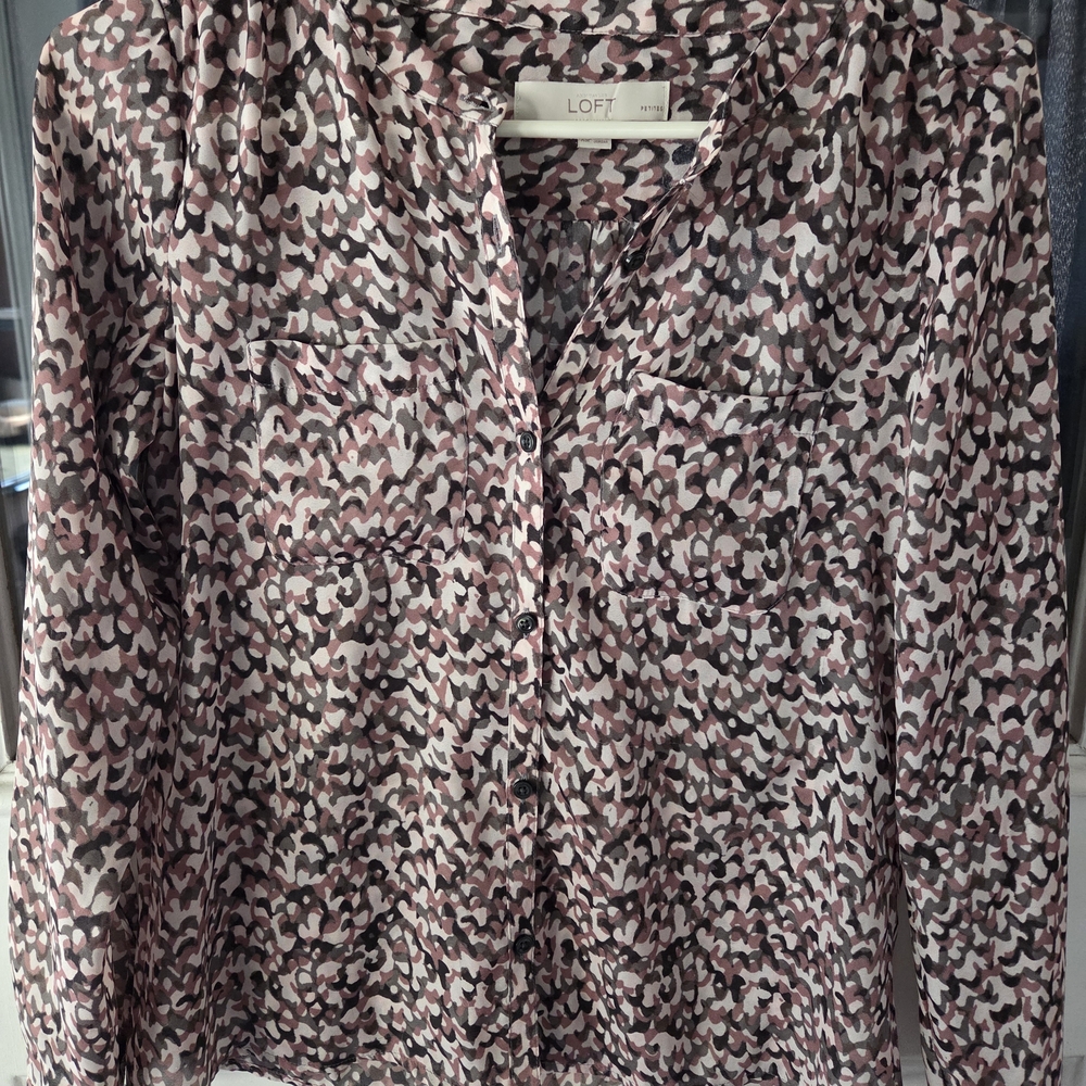 LOFT Women's Mauve and Black Patterned Top
